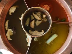 -滇釜火锅·能喝汤的火锅(车公庄店)