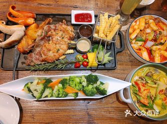 暖色调缤纷的色彩，原来是这家餐厅