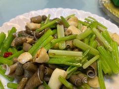-超越海鲜屋(飞龙物业店)
