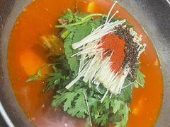 土豆排骨火锅-喇喇排骨火锅·传统韩式脊骨汤(望京西园总店)