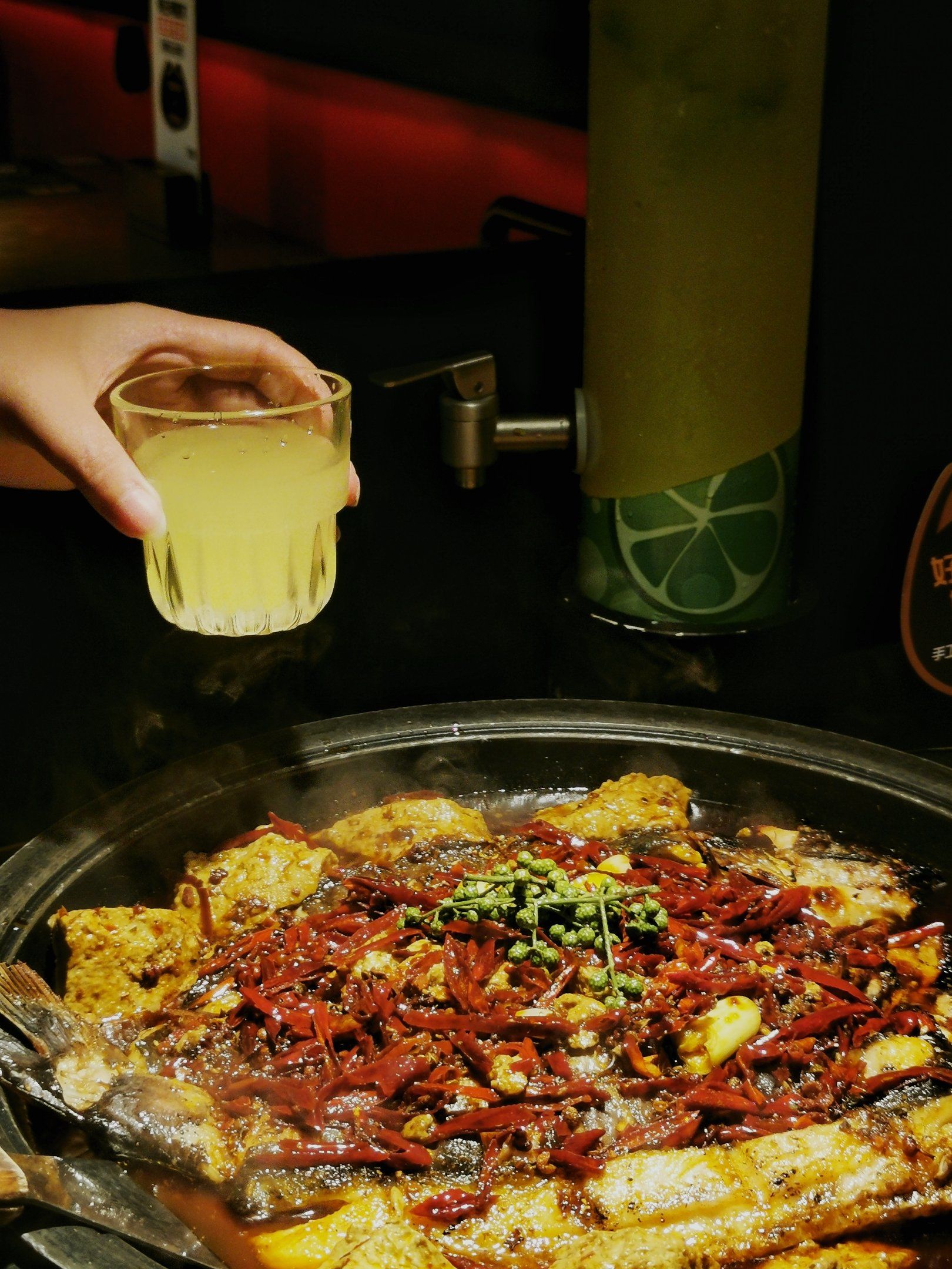 让我们为麻辣烤鱼干杯!永远的烤匠top1