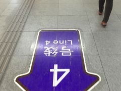 -上海体育馆(地铁站)