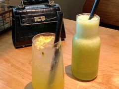 -三勾JJJ Burger&Coffee(梅溪湖店)