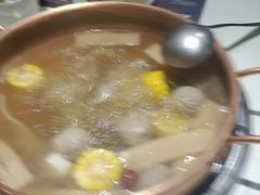 -牛村来人潮汕牛肉火锅(西单店)