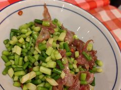 蒜苔炒土家腊肠-荆九爷爆炒桥头三嫩(夫子庙店)