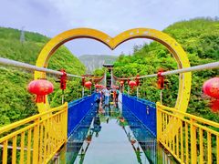 -蝶舞清江·恩施地心谷景区