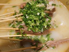 藤椒白汤锅底-觅香串串香·麻辣烫·冒菜(欧美广场店)