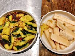 -龙巢盱眙龙虾·牛蛙·烧烤宵夜(八卦岭店)