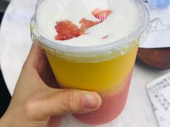 霓虹-丹礼糖甜品
