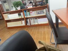 -上海市静安区图书馆(新闸路馆)