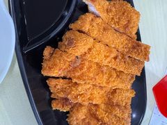 -莱莱小笼·乔艾