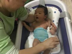 -爱月宝月嫂·育儿嫂(哈尔滨总店)