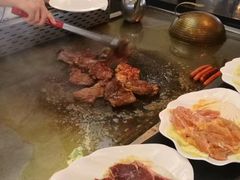 铁板西冷牛扒-世贸旋转自助餐厅(360°高空观景店)