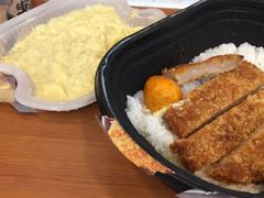 -全家便利店(杭州龙翔桥地铁站店)