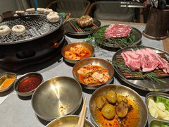 -草家酱蟹炭火烤肉店(珲春南路一店)