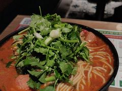 招牌炸酱小锅米线-肥汁米蘭香港米线(定西路店)