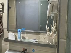 -鑫雅居公寓(广州南站地铁站店)