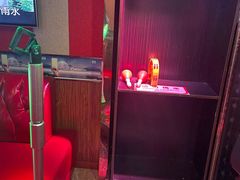 -唱吧麦颂KTV(松江五龙商业广场店)