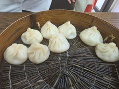 鲜肉小笼-万寿斋(山阴路店)