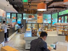 -Dough&Joe团憩(瑞虹天地月亮湾店)