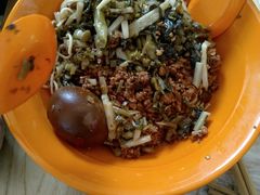 -同济大学本部学苑饮食广场