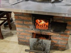 -粘豆包柴火铁锅炖