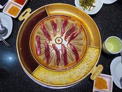-猪啊牛呀羊啊铜盘烤肉(正大广场店)