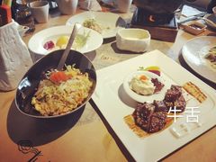 鲑鱼亲子炒饭-穹六人间 people 6(岳阳路店)