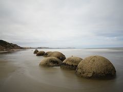 -摩拉基大圆石