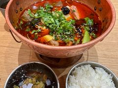 -成都你六姐·牛肉冒菜·麻辣香锅(长泰广场店)