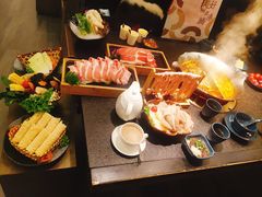 -湊湊火锅·茶憩(打浦桥日月光店)