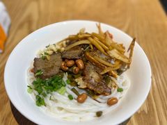 -牛八宝桂林米粉(八里庄店)