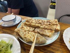 -溢心园香河肉饼总店