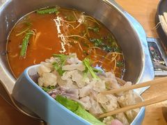 -苗阿哥酸汤牛肉火锅(体育场店)