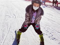-荣盛康旅野三坡滑雪场