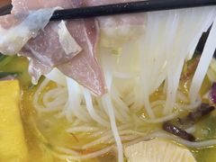 -桥香园过桥米线(国贸店)