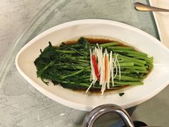 清炒茼蒿-龙井壹号·茶缘山景宴(龙井村店)