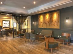 大堂-星巴克臻选(广州沙面店)