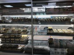 面包甜点陈列柜-爱德顺糕点食屋(利民道店)