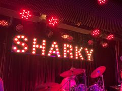 -鲨鱼美式餐厅酒吧Sharky