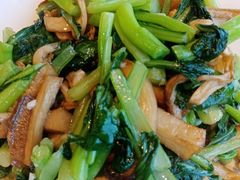 -赶海部落海鲜城(海阳路店)