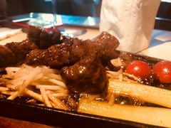 -穹六人间 people 6(岳阳路店)