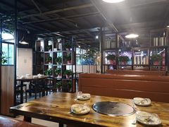大堂-每食每刻·皖北新民地锅鸡