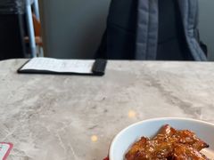 -必胜客(阿诗玛店)