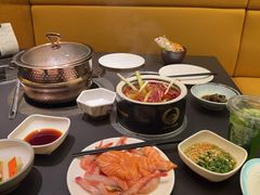-钱小奴海鲜自助黑金店(杭州滨江龙湖店)