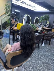 -藤野造型专业烫染接发