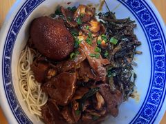 -沪西老弄堂面馆(定西路店)