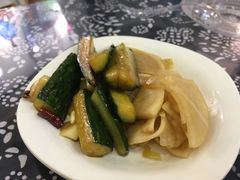 -八两八金·莱芜特色炒鸡(市南漳浦路店)