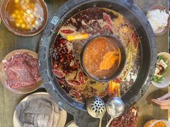 -黄潇洒老火锅(九眼桥宏济巷店)