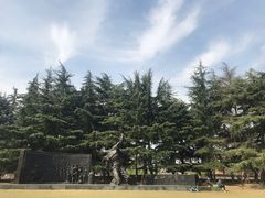 -上海市龙华烈士陵园